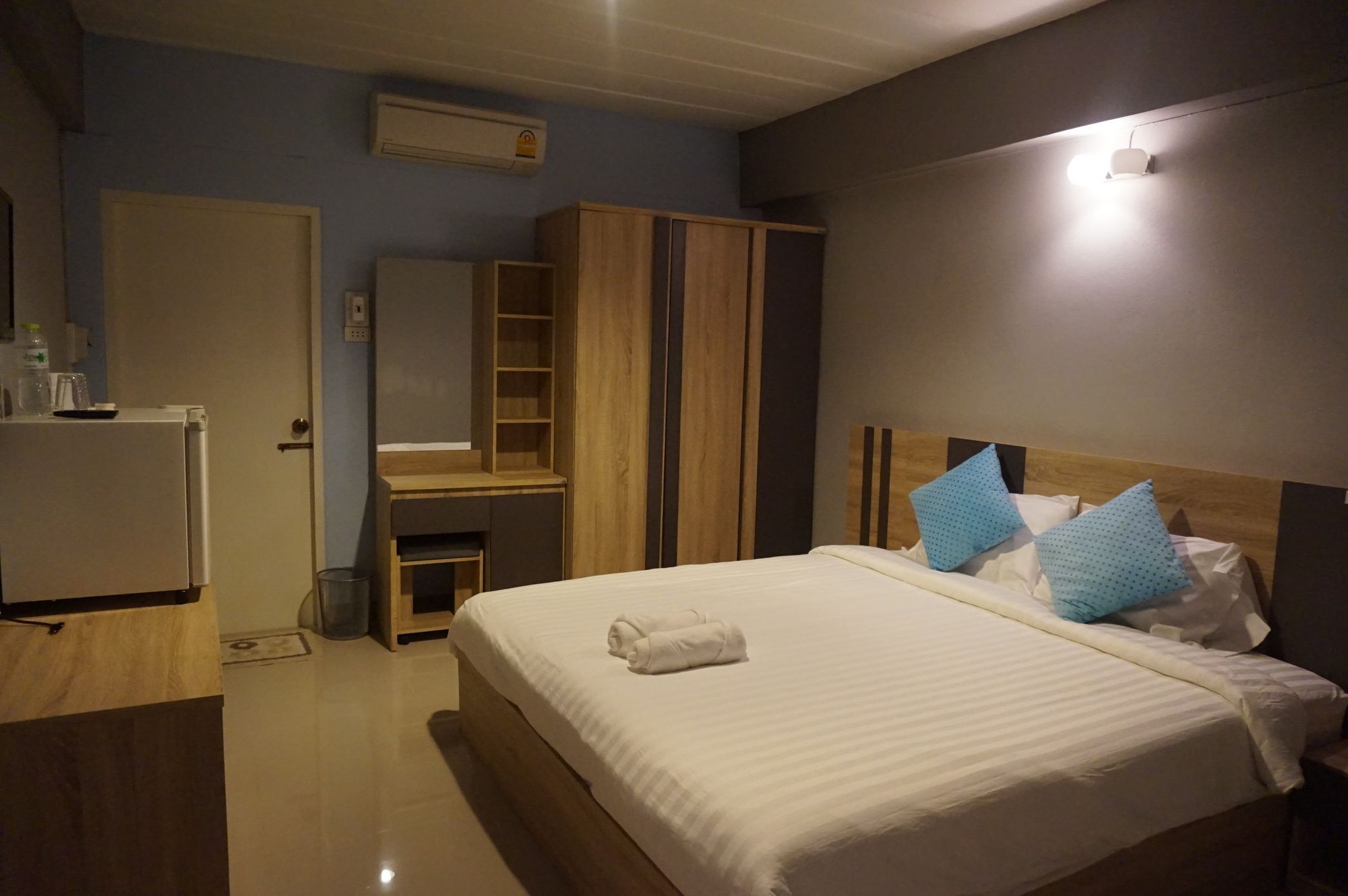 Rinrada Place Hotel Ubon Ratchathani Exterior foto