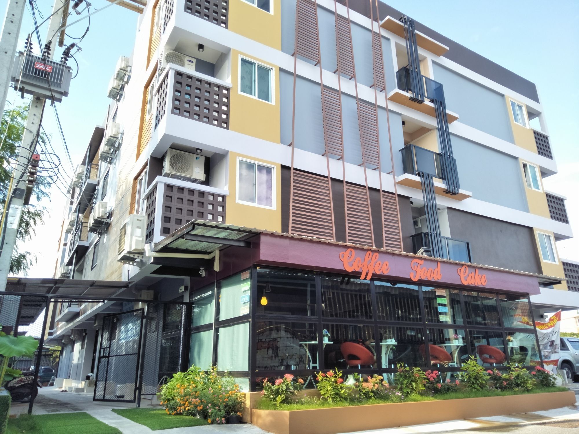 Rinrada Place Hotel Ubon Ratchathani Exterior foto
